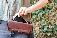 Women's wallets that discount hold cell phones